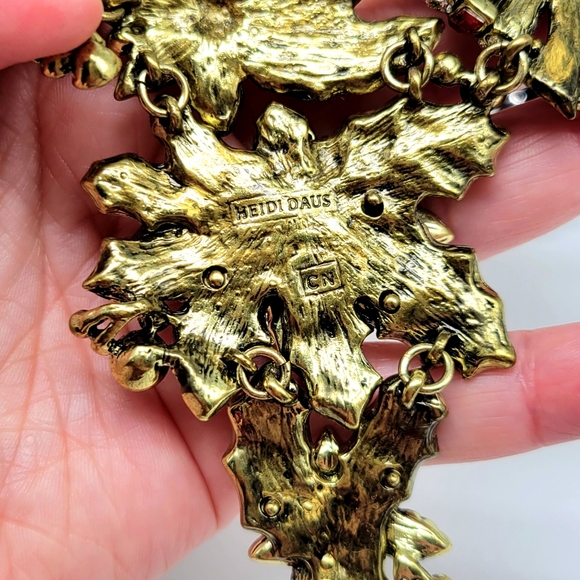 Heidi Daus Garnet and Diamond Swarovski Crystal Holiday Classic Bow Necklace - Picture 11 of 12